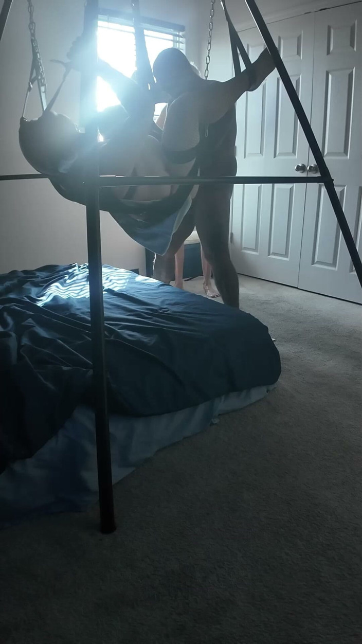 GottaLuvBB: Putting Sissy Stepdaddy in the Sling