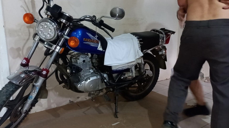 Martin13: バイク整備士は、バイクでセックスし、立ってセックスする方法を教えてくれます。