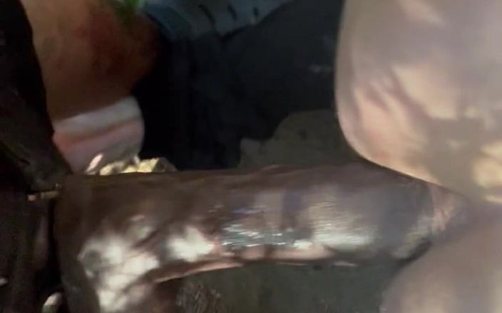Fuckinrough69: Cuộc phiêu lưu trong rừng Femdom