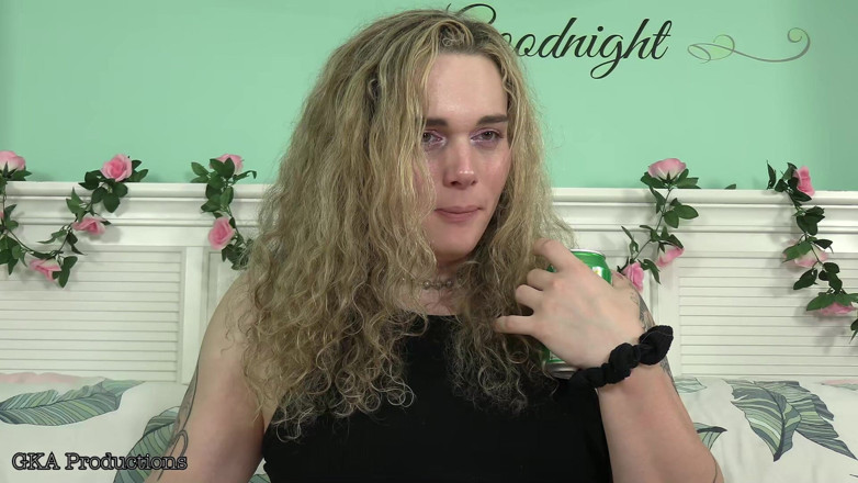 Ginary's Kinky Productions: Usikan Membakar Nancy Thompson - Permainan Gassy Dominan