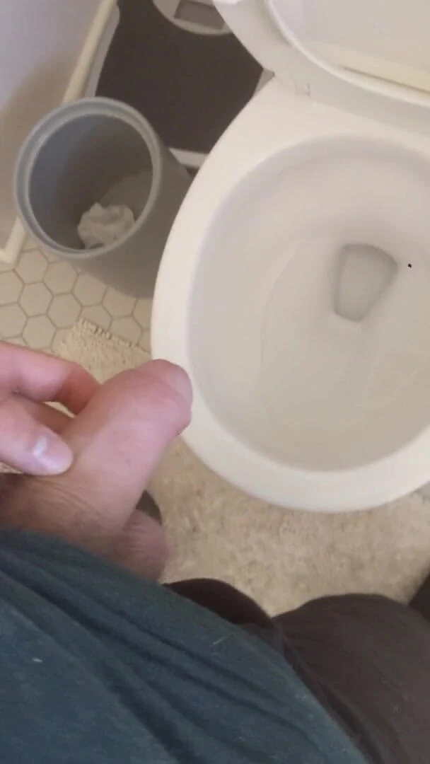 Russie Goodboy: Boy with Uncut Dick Peeing.