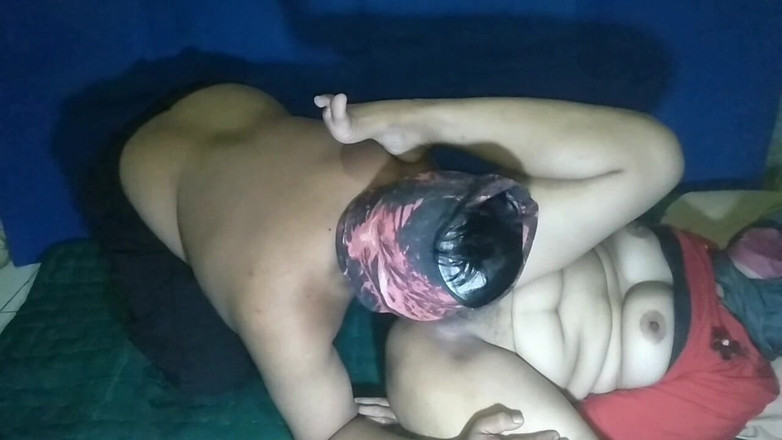 Juwita seksi: Chiavando la figa della matrigna