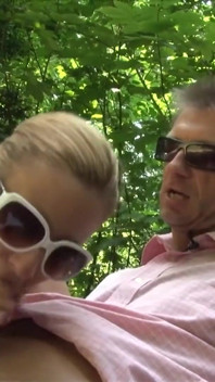 Tourist Manages to Have Sex Spontaneously