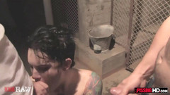 Pissing HD: Amatur montel menghisap zakar dan dikencing