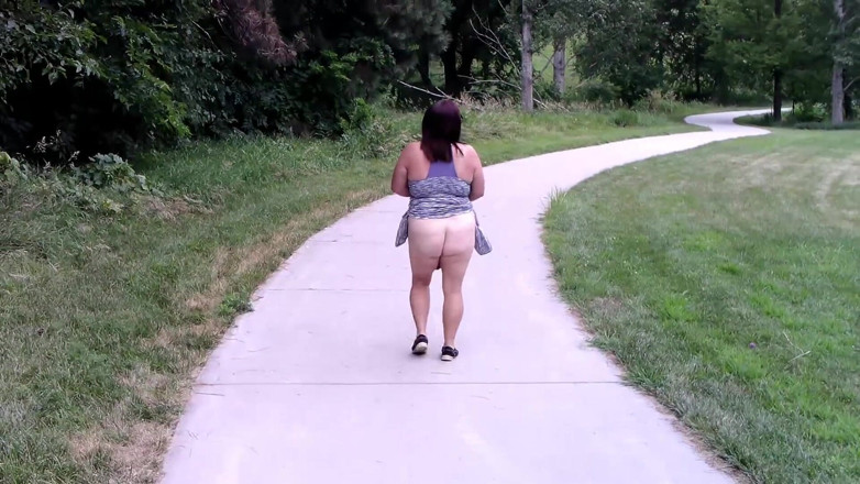 SexyNEBBW: Sexy BBW park masturbation