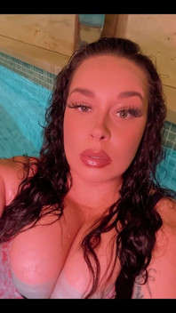Pretty in a Pool