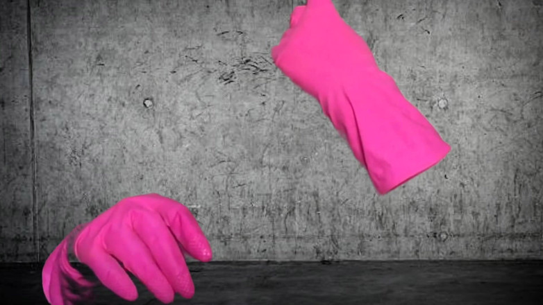 Ari Kajira: Guantes de goma rosa invisibles de Arikajira