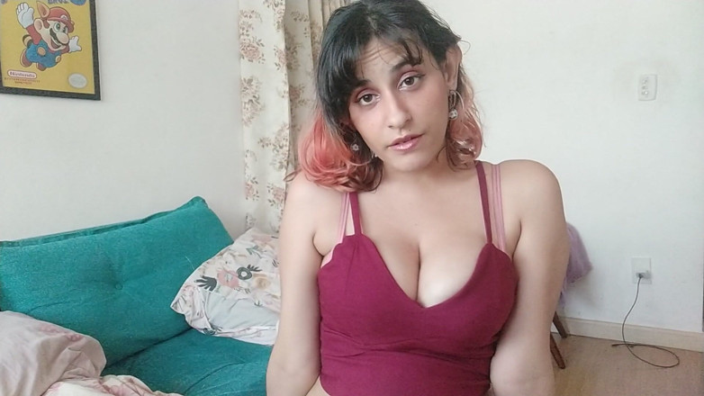 Ms Candy Bunny: Batendo em uma cadela para você