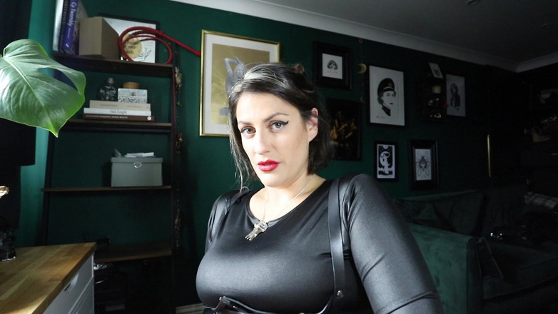 Countess diamond: The Dominatrix Next Door