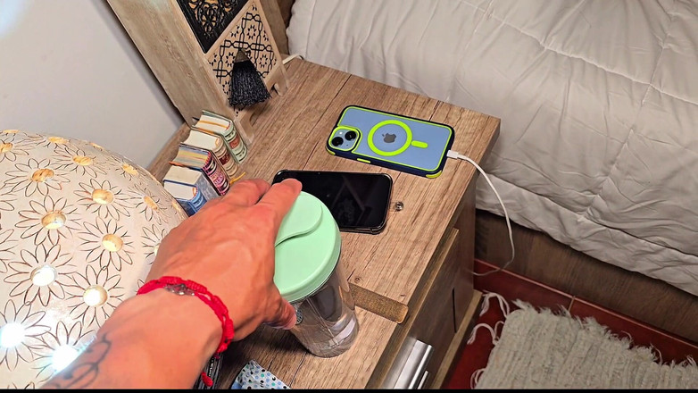 Labestiaylabella: 내 여친의 절친과 함께하는 내 집에서의 모험 우리는 결혼 후 침대에서 섹스하게 됐어