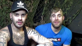 Issac usata dalla pornostar Aday Trans