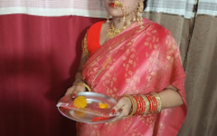 Lalita Singh: 在Rakshabandhan上，继妹把rakhi绑在继兄弟身上，并把她的阴户当礼物