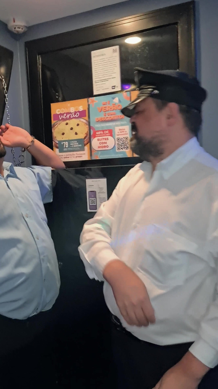 Punchbagplz: Ters Yetki - Kelepçeli Alfa Arızası