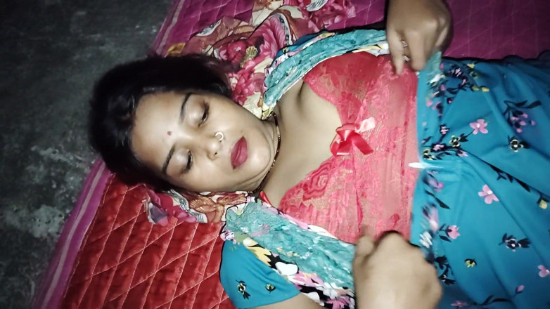 Pooja raniji: Pooja Bhabhi Night Hard Sex Upper Floor