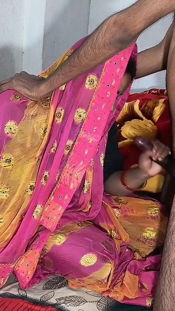 bhabhi_anjali: 美しい大きな胸、インドのバービー、ドギースタイルでセックス、そして尻への射精