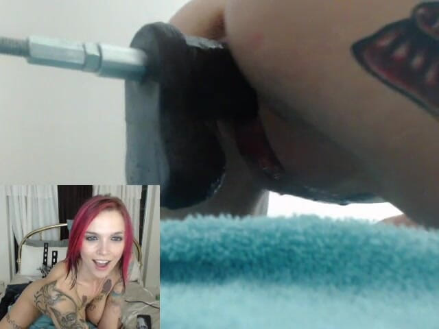 Anna Bell Peaks: Busty babe anna sliding on a huge dildo machine