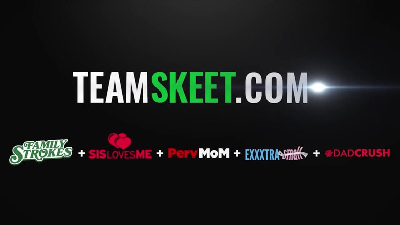 Team Skeet: Fan ma szczęście z rudą nastolatką gwiazdą porno