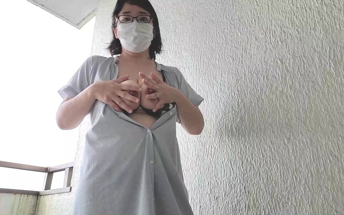 aika: Vdaná žena je vzrušená svou chůvou