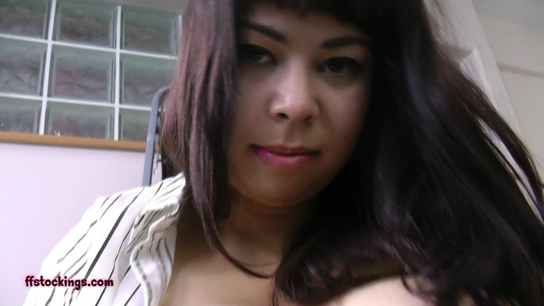 Stocking Videos: 38 Hカップ アップ・マイ・スカート