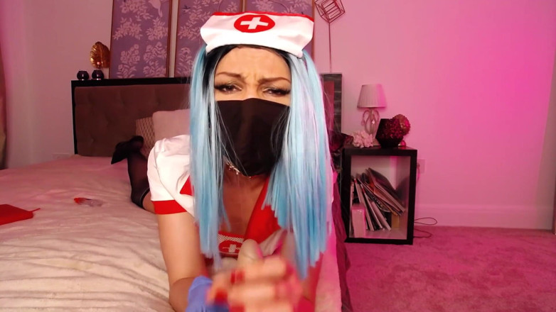 Kiras Secrets: Kunjungan suster karantina