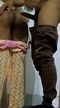 Village Student Ko Tution Teacher Ne Chupke Se Ek Room Me Leke Gaye Aur Mast Chut Chudai Kiya