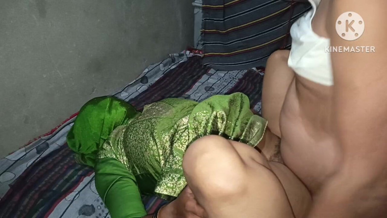 Savita5343: Yeşil takım elbiseli Hintli kadın devar tarafından sert sikiliyor