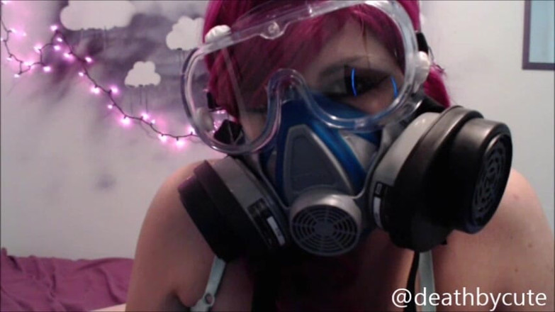 goddessjoules: Gas Mask Day 4