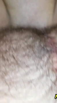 Ella se fuma en algunos grandes tratamientos faciales