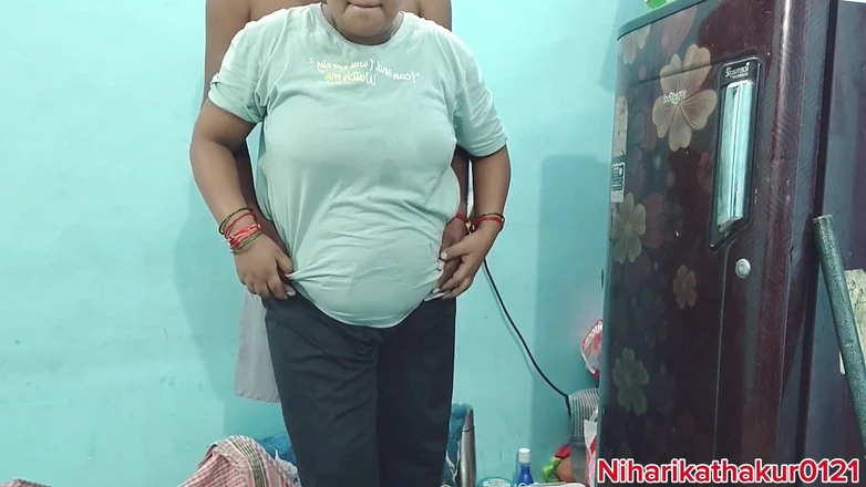 Niharika Thakur: Fodendo Sua Nova Empregada Pela Primeira Vez E Esguichando Porra...