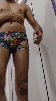 Distracție cu băiatul sexy