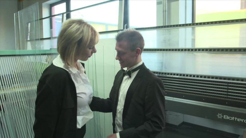 MMV and Eroticplanet Clips: Снято незаметно!! Она понятия не имеет