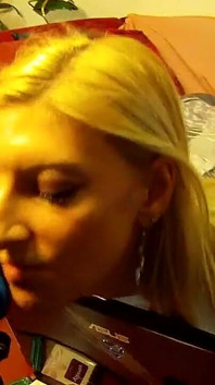 Cynthia połyka strzelanie