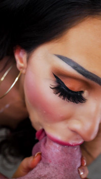 Hime Marie schlampiger blowjob mit jonni darkko