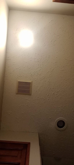 Andrew Adams: Я сижу на твоем лице в ванной