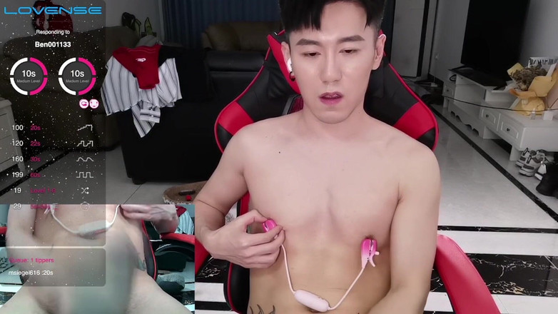 relive: Kamera berganda, sisipan diri, klip puting, pancutan mani