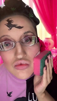 Sissy Surrender - Asmr dominare și serviciu de buze pentru Meu Fragile Beta Clip de La Findom Goaldigger