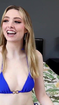 Bikini pijpbeurten - Ailee Anne