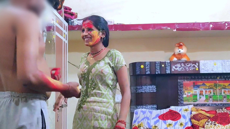 Manoranjan queen: I Fucked the Neighbor's Sister-in-law While Playing Holi in Hindi...