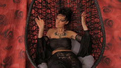 Lady Mesmeratrix Official: Buď spokojená s mými nohama