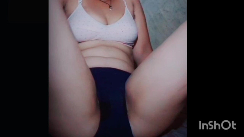 TricolorMusic3: Velmi žhavá těsná sexy hot prsa strong žhavá krásná fitness sexy tělo...