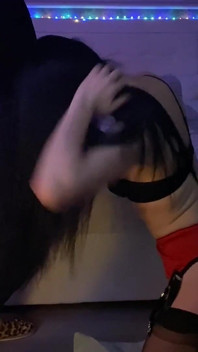 #34 클래식 블랙 나일론과 레드 빈티지 벨트