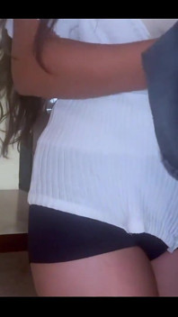 Hermosa Universitaria Infiel Al Novio Y Sexo Duro Con Roomboy En El Hotel