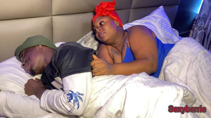 Sexyberrie1: Sneaky Fuck with Security Man, My Husband Was Tired.