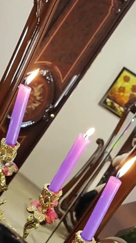 Satanische Hexe Beschwört Satan Durch Ein Spiegelportal