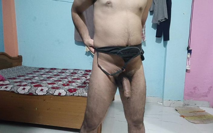 LovedSunsine1990: Banyo yaptıktan sonra penisime masaj yaptım
