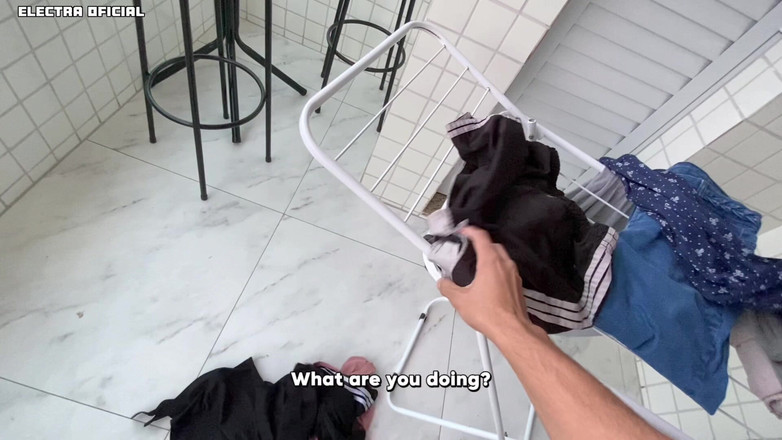 Curious Electra: Test ženy v domácnosti