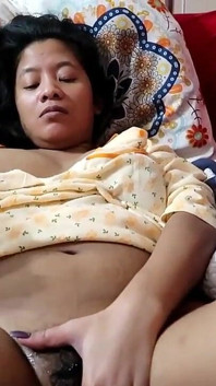 Asian Babe Shows Herself Naked and Fingers Her Pussy