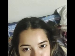 Lunah Blanc: 女朋友在嘴里玩弄鸡巴