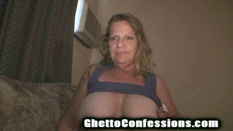 Ghetto Confessions: Уродливая бабушка бывшая стриптизерша проститутка-сучка с большими сиськами делает минет сперме шлюха из языка!