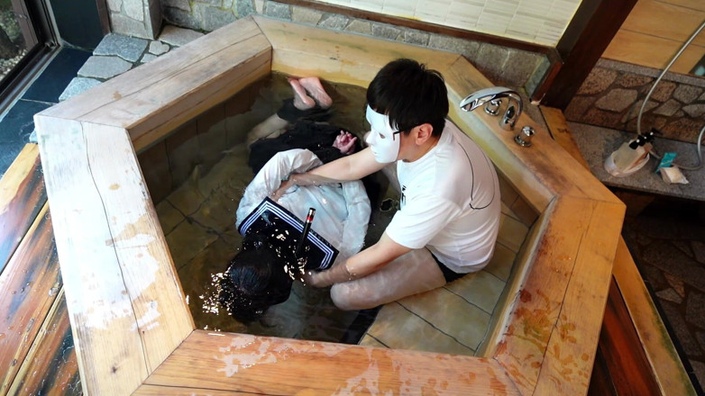 ushirosugatanomiki: Dripping Uniform, Restrained in a Bathtub, off-campus Lesson